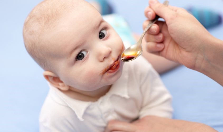 Siro Ferrolip Baby không mang mùi sắt khó chịu giúp bé uống ngon miệng hơn