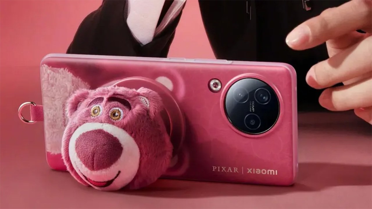 Xiaomi Civi 3 Disney Strawberry Bear Limited Edition ra mắt với thiết kế siêu 