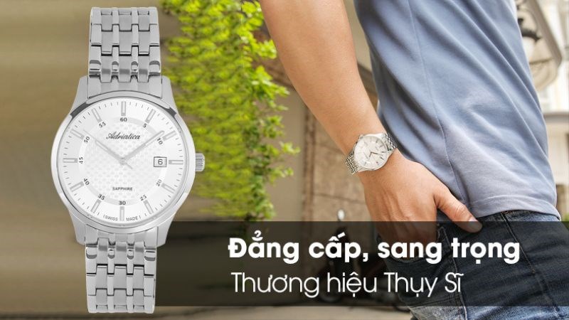 Đồng hồ có khung viền bền bỉ Đồng hồ có khung viền bền bỉ