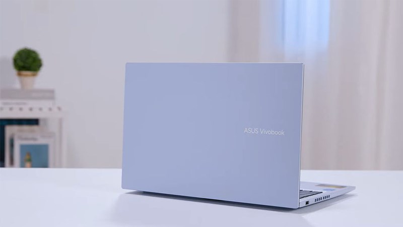 Lưu &yacute; đến ti&ecirc;u ch&iacute; m&agrave;u sắc khi chọn mua laptop