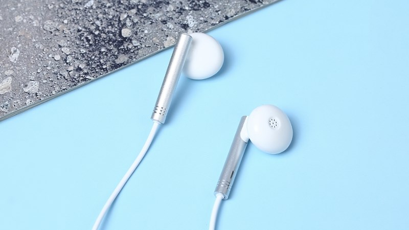  Kiểu d&aacute;ng đơn giản, m&agrave;u sắc trang nh&atilde;