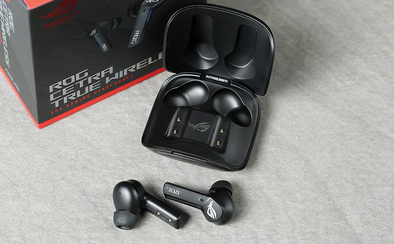 Trang bị vi&ecirc;n pin c&oacute; thời lượng sử dụng l&ecirc;n đến 5.5 giờ li&ecirc;n tục