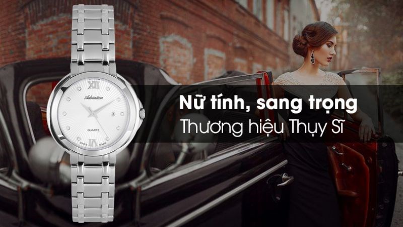 Đồng hồ màu bạc sang trọng Đồng hồ màu bạc sang trọng