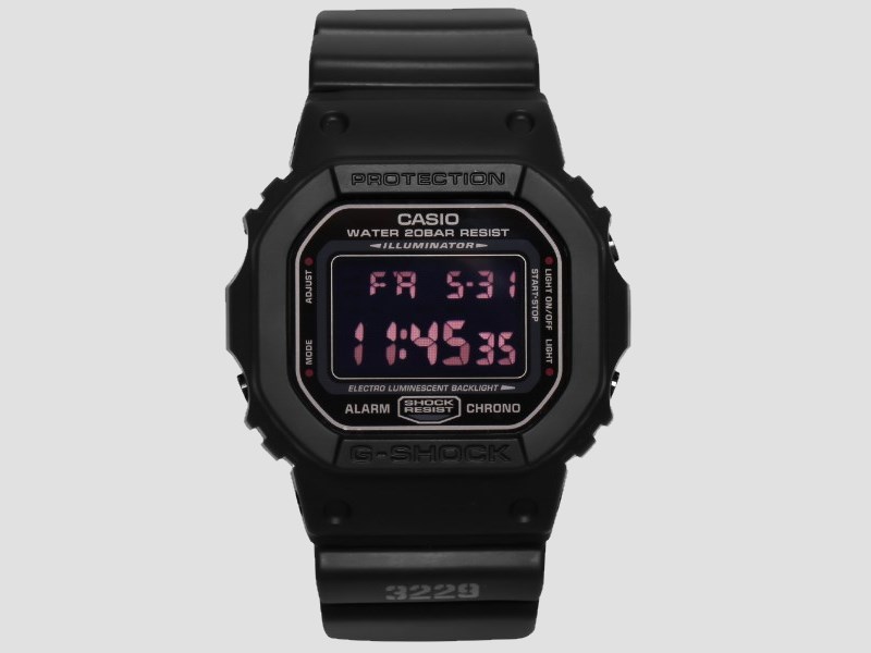 Thiết kế trẻ trung, năng động, khung viền nhựa PC chắc chắn 