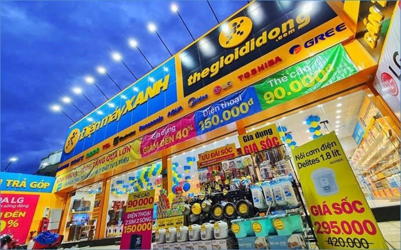 Tới cửa h&agrave;ng Thế Giới Di Động gần nhất để mua điện thoại ch&iacute;nh h&atilde;ng c&ugrave;ng nhiều ưu đ&atilde;i 