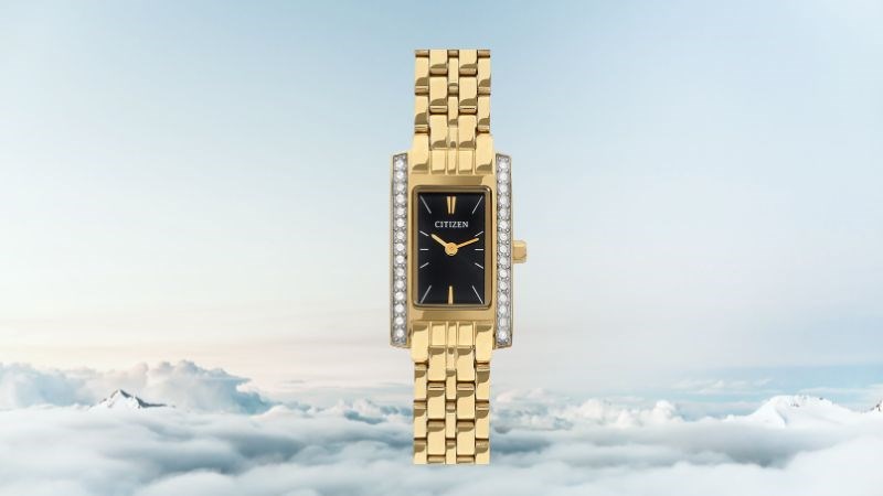 Khung viền l&agrave;m từ th&eacute;p kh&ocirc;ng gỉ cứng c&aacute;p