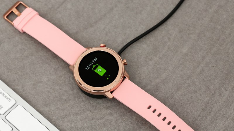 Kiểu d&aacute;ng trẻ trung, hợp thời trang