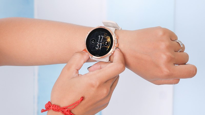 Nhiều tiện &iacute;ch được t&iacute;ch hợp trong chiếc đồng hồ th&ocirc;ng minh n&agrave;y