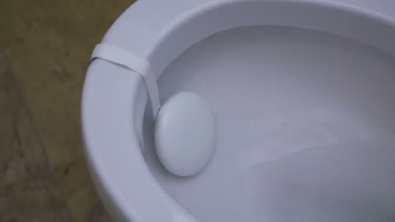 Giải pháp theo dõi sức khỏe m&ocirc;̃i khi dử dụng phòng v&ecirc;̣ sinh