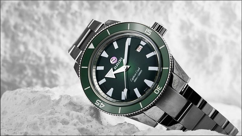 Gi&aacute; cả tạo n&ecirc;n sự ch&ecirc;nh lệch lớn giữa c&aacute;c ph&acirc;n kh&uacute;c đồng hồ