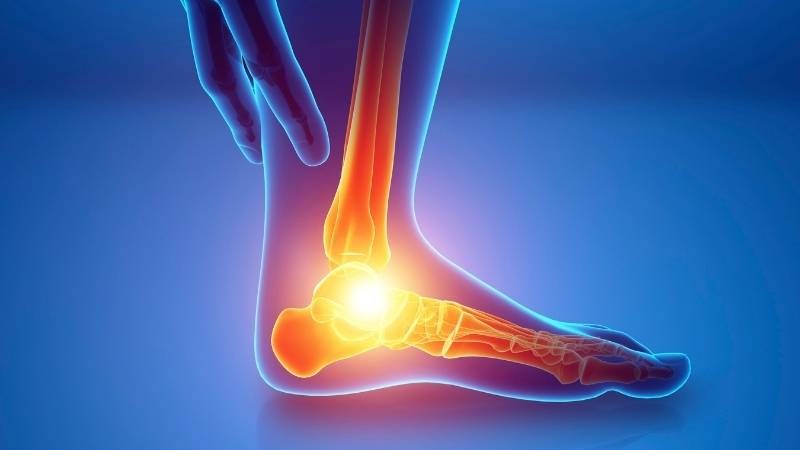 Đau mắt cá chân là cảm giác đau hoặc khó chịu ở khớp mắt cá
