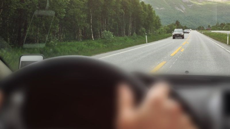 Viễn thị là tình trạng nhìn mờ các vật ở gần còn vật ở xa thì nhìn rõ Viễn thị là tình trạng nhìn mờ các vật ở gần còn vật ở xa thì nhìn rõ