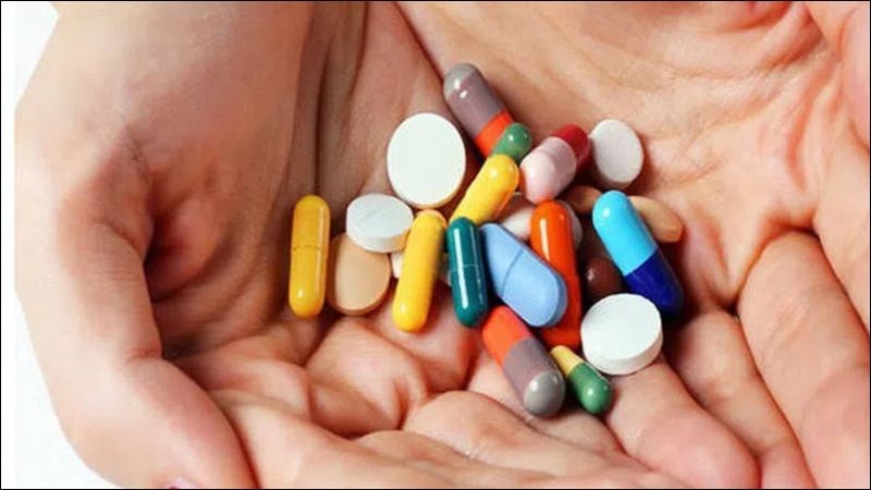 Người bệnh cần tuân thủ việc uống thuốc huyết áp theo chỉ định của bác sĩ Người bệnh cần tuân thủ việc uống thuốc huyết áp theo chỉ định của bác sĩ