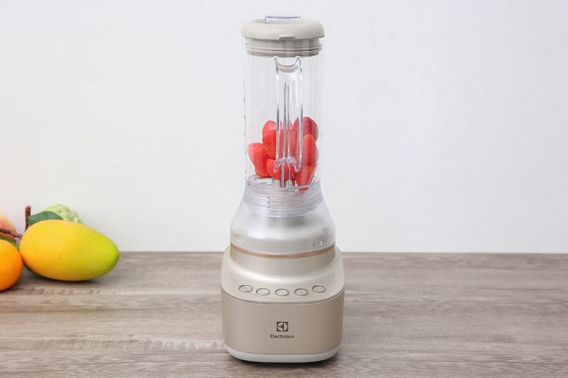 Máy xay sinh tố đa năng Electrolux E7CB1-86SM 