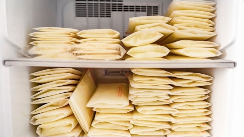 Sữa mẹ bỏ vào tủ đông được sử dụng tốt nhất trong vòng 6 tháng