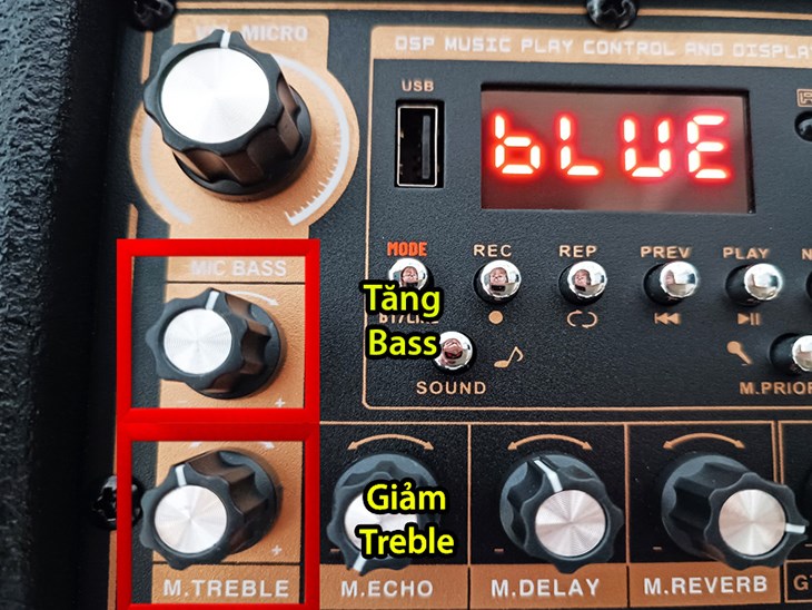 Bạn hãy chỉnh âm treble và âm bass về hướng 1h để âm được rõ và ấm nhất