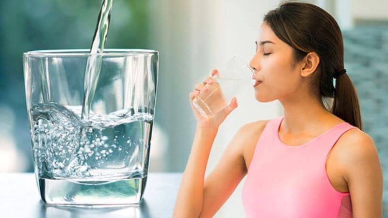 Hiểu đúng nhu cầu lượng nước cần bổ sung mỗi ngày