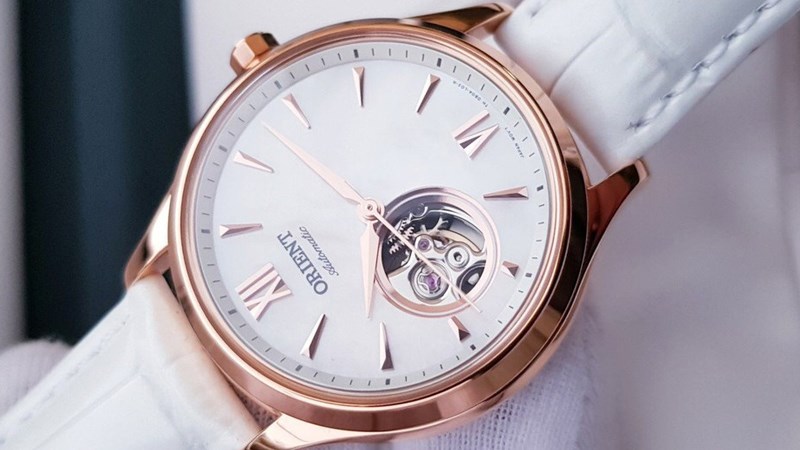 Đặt đồng hồ cơ gần thiết bị điện tử có thể gặp phải hiện tượng từ hóa Đặt đồng hồ cơ gần thiết bị điện tử có thể gặp phải hiện tượng từ hóa