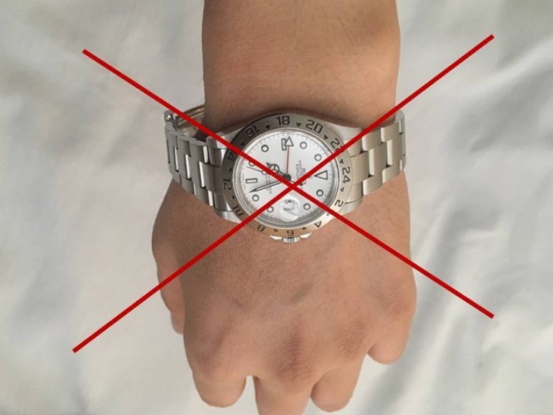 Kiểm tra đồng hồ Casio xem đ&atilde; vừa chưa
