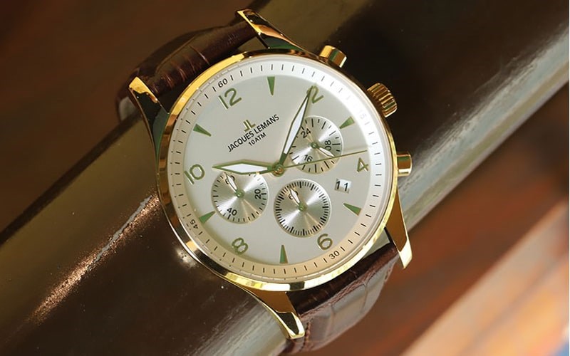 Đặc điểm của đồng hồ quartz