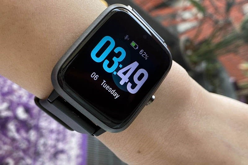 Đồng hồ th&ocirc;ng minh