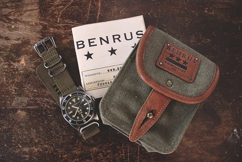 Đồng hồ l&iacute;nh