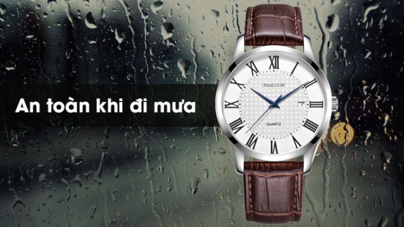 Mặt kính cao cấp có độ cứng khá, độ trong suốt cao Mặt kính cao cấp có độ cứng khá, độ trong suốt cao
