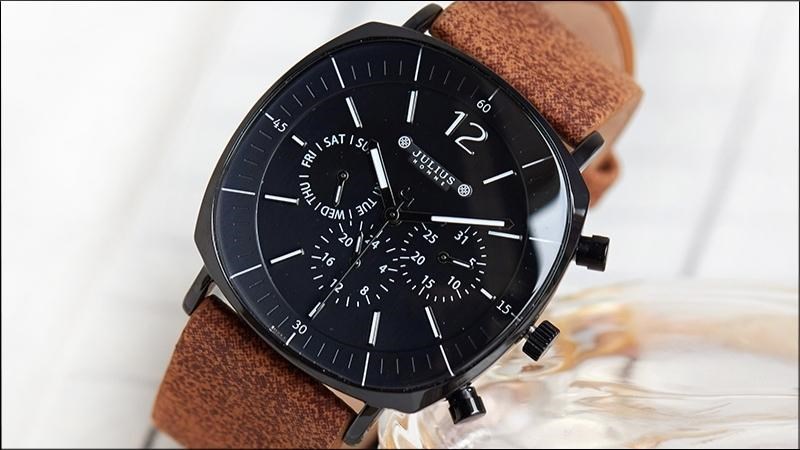 Đồng hồ Julius Home là dòng sản phẩm dành riêng cho nam giới Đồng hồ Julius Home là dòng sản phẩm dành riêng cho nam giới