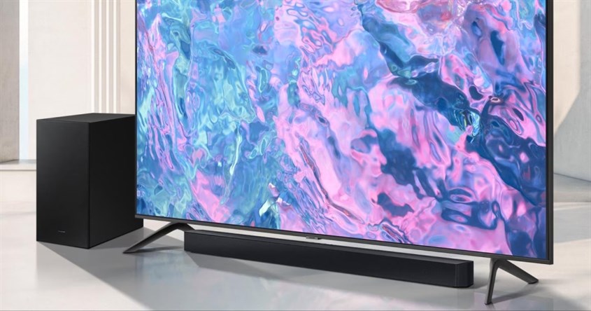 Bộ loa thanh Samsung HW-C450/XV 300W có thiết kế đơn giản tinh tế cho căn phòng