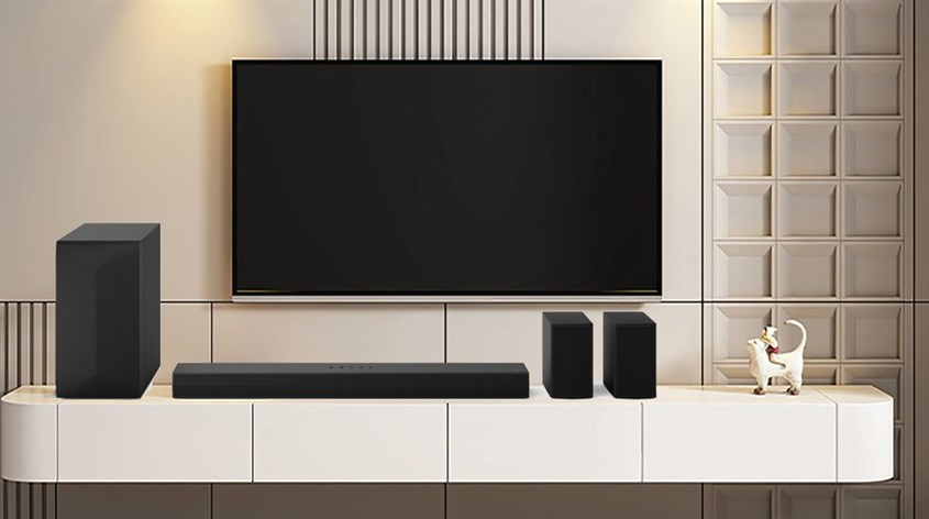 Loa thanh LG S60TR 440W ra mắt 2024 đang có mức giá 6.990.000đ (cập nhật đến tháng 07/2024)