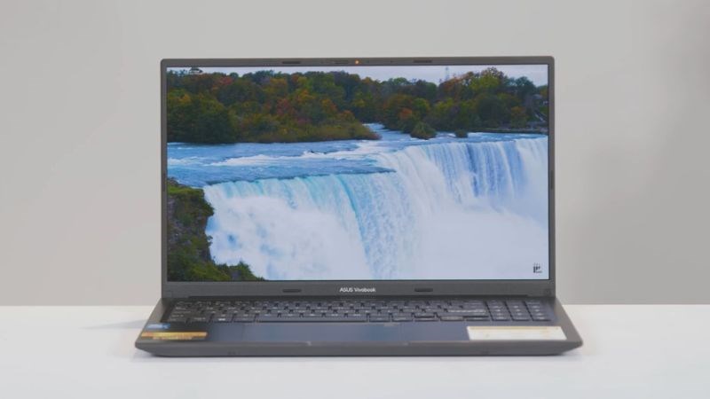 ASUS Vivobook 15 OLED l&agrave; một thiết kế nổi bật của ASUS