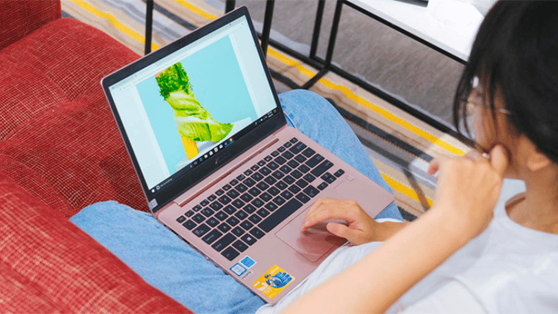 M&agrave;n h&igrave;nh hiển thị t&aacute;c động đến qu&aacute; tr&igrave;nh sử dụng laptop