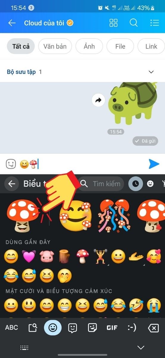 Chọn 2 emoji bất kỳ để gh&eacute;p lại với nhau