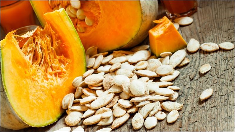 Hạt bí vừa giúp bổ sung protein vừa giúp tăng cường chất xơ và các dưỡng chất khác