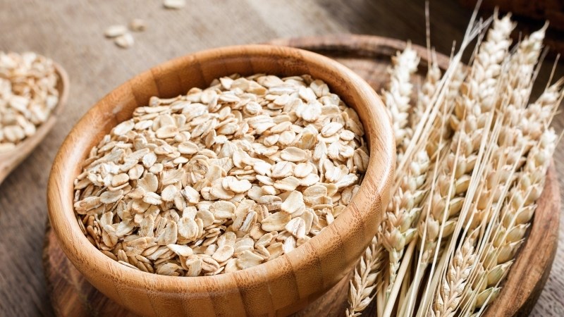 Yến mạch thô chứa nhiều chất xơ, protein