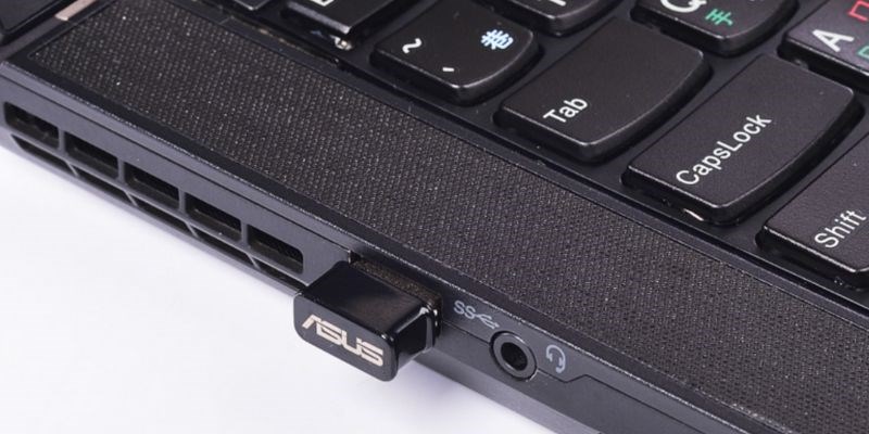 . Mẫu USB-AC53 Nano của ASUS
