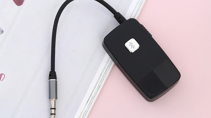 Bộ thu ph&aacute;t Bluetooth của Roman c&oacute; thiết kế nhỏ gọn, tiện lợi