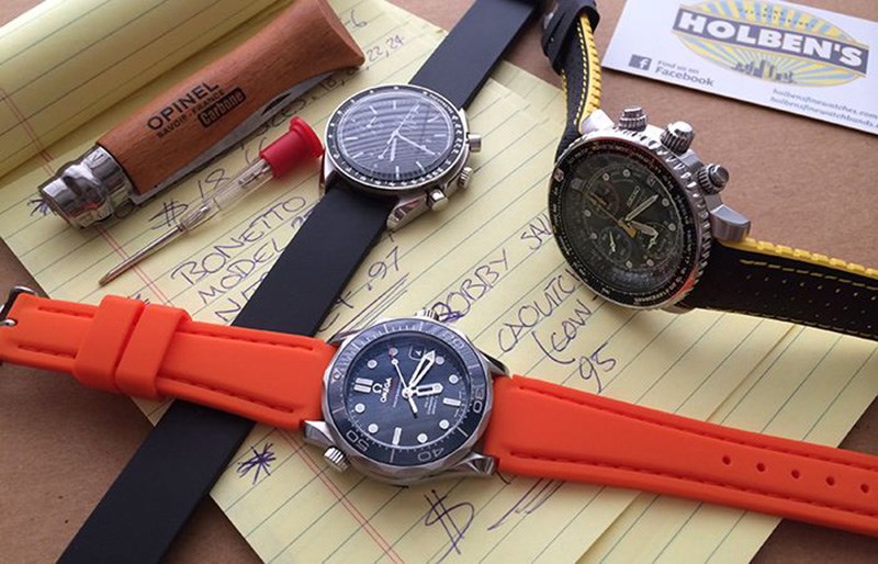 D&acirc;y đeo nhựa cao su được d&ugrave;ng cho đồng hồ lặn