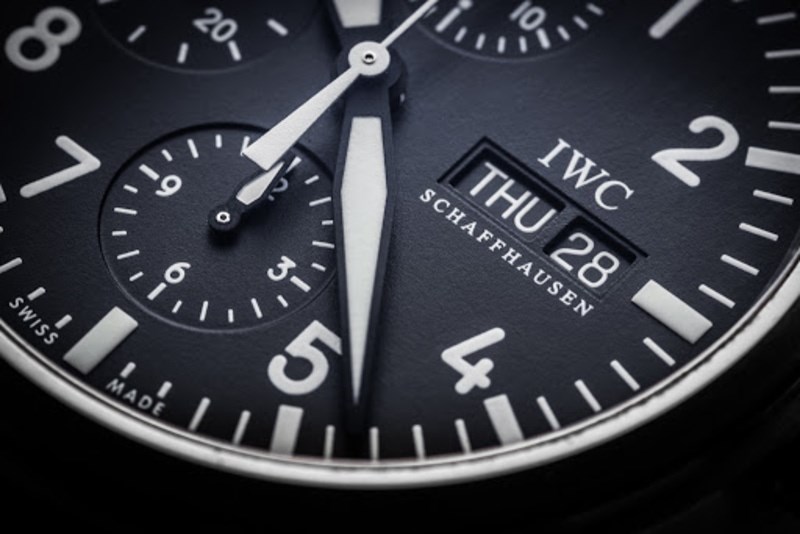 Đồng hồ c&ugrave;ng th&ocirc;ng số bộ m&aacute;y