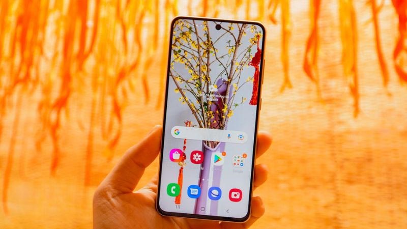 Dung lượng pin tr&acirc;u của điện thoại Samsung Galaxy S21 FE 5G (6GB/128GB)