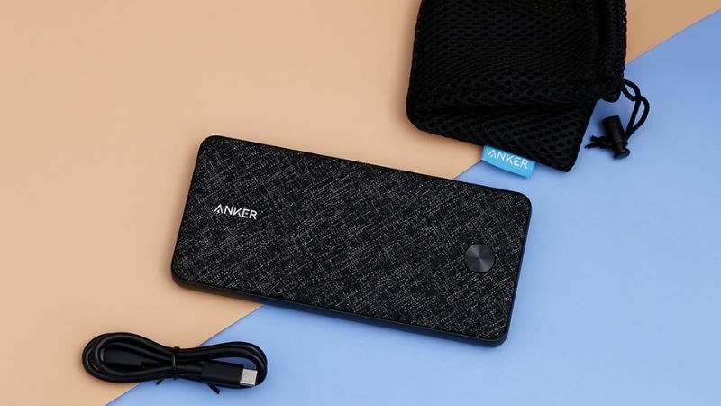 Sạc dự phòng Anker có thi&ecirc;́t k&ecirc;́ nhỏ gọn cùng tính năng mạnh mẽ