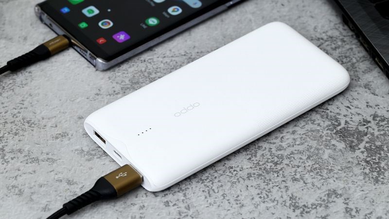 Sạc dự phòng Oppo có ch&acirc;́t lượng t&ocirc;́t và mức giá phù hợp