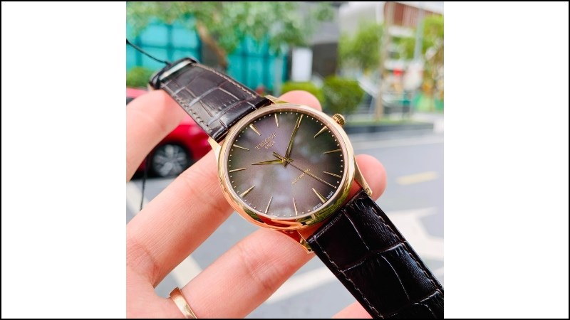 Sang trọng, qu&yacute; ph&aacute;i