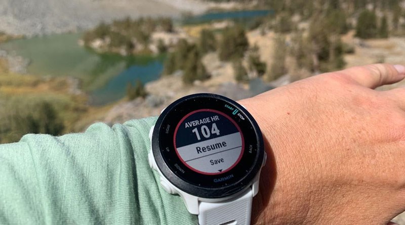 Một số t&iacute;nh năng nổi bật: Theo d&otilde;i nhịp tim, theo d&otilde;i căng thẳng