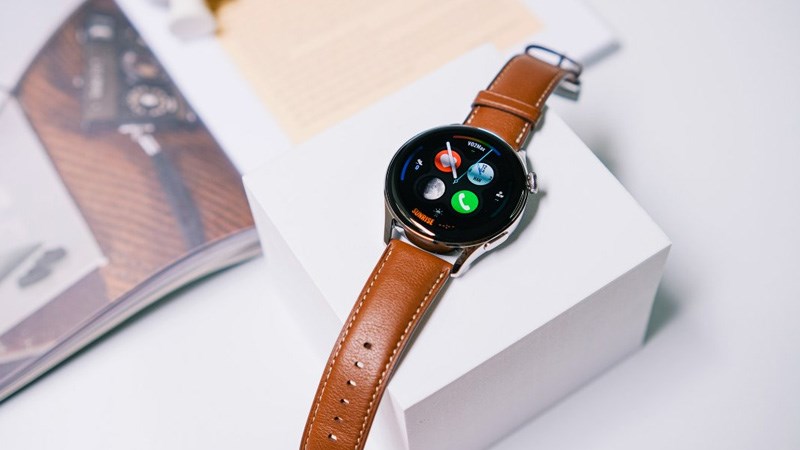 Chế độ khẩn cấp khi bạn bị t&eacute; ng&atilde; v&agrave; gửi cảnh b&aacute;o đến li&ecirc;n hệ 