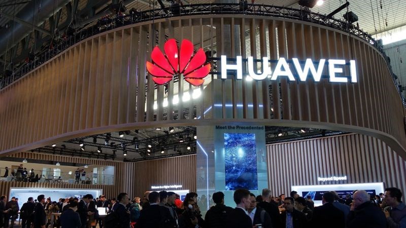 Huawei l&agrave; tập đo&agrave;n về thiết bị viễn th&ocirc;ng đến từ Trung Quốc
