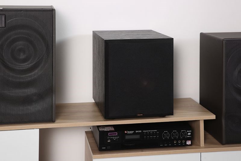 Loa Klipsch dòng siêu trầm với ngoại hình bắt mắt cùng âm thanh sôi động