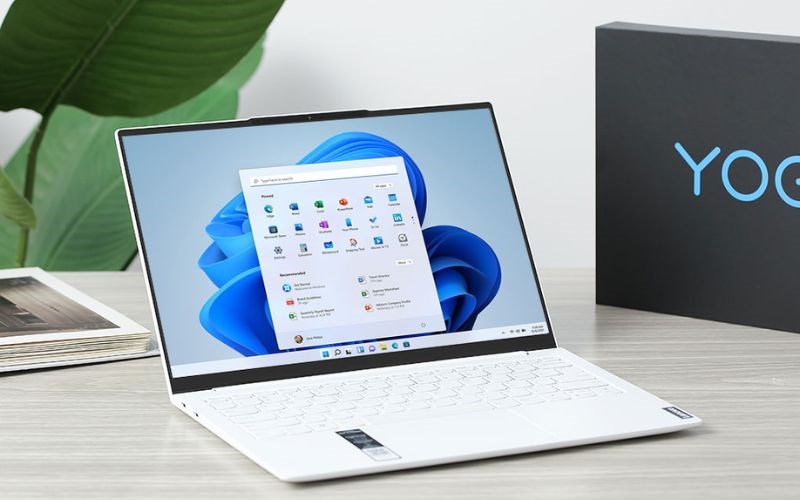 Laptop Lenovo Yoga Slim 7 Carbon 13ITL5 i7 (82EV00AWVN) thiết tối giản, thanh lịch Laptop Lenovo Yoga Slim 7 Carbon 13ITL5 i7 (82EV00AWVN) thiết tối giản, thanh lịch