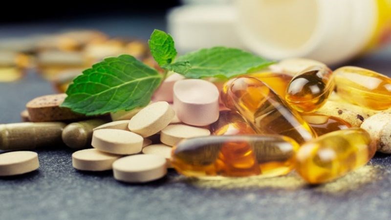 Bổ sung một số loại vitamin giúp kích thích mọc tóc 