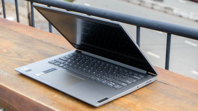 Lenovo IdeaPad phù hợp với đối tượng học sinh, sinh viên